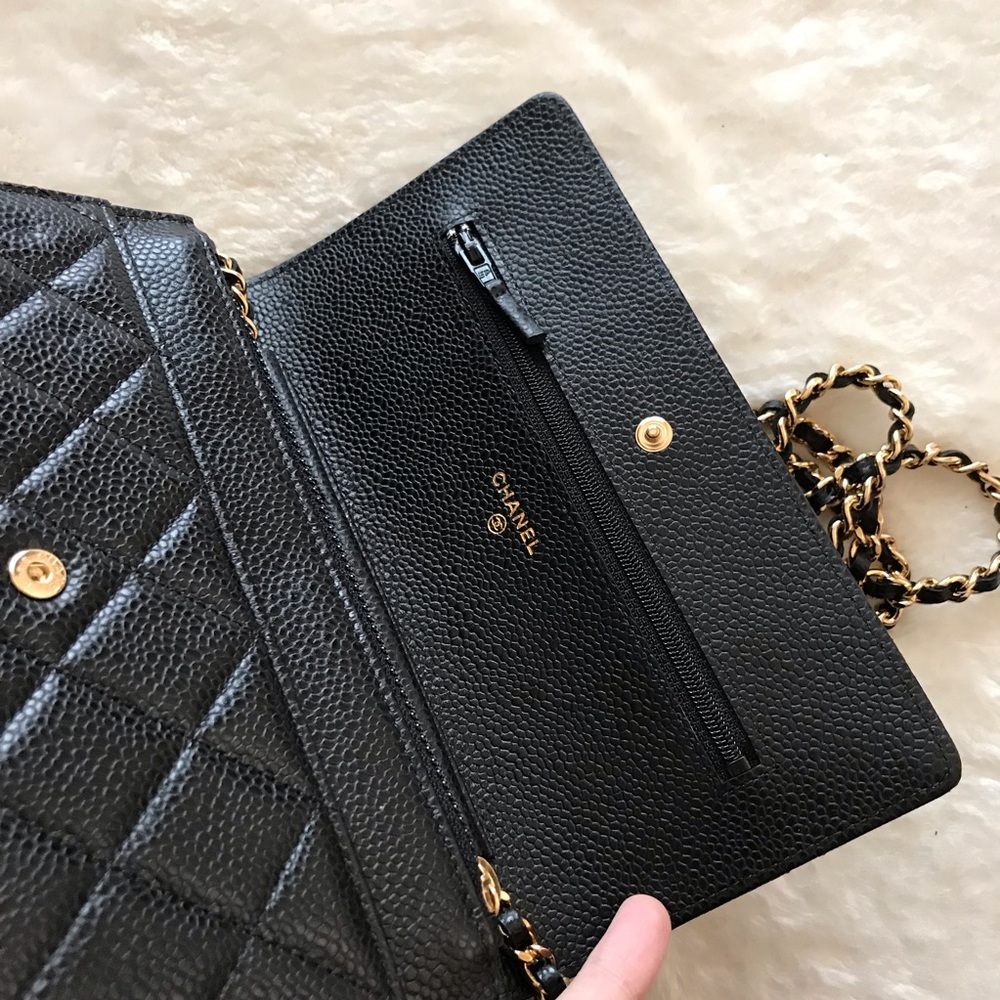 SOLD Chanel caviar woc wallet on chain - Picture 6 of 8